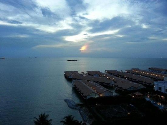 Cozy Pool And Seaview Glory Beach Resort 2 Bedrooms B Block Port Dickson Exteriér fotografie